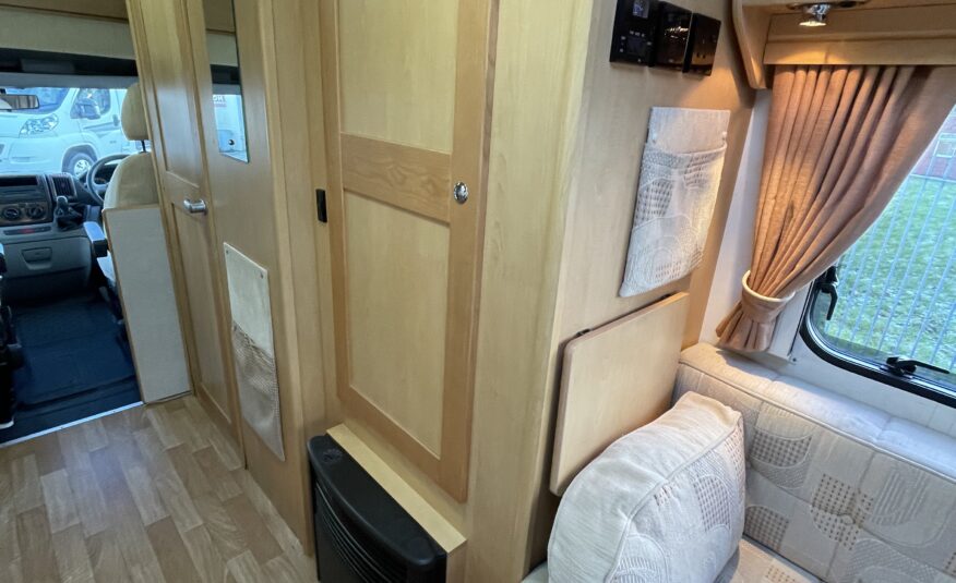 Elddis Firestorm 120