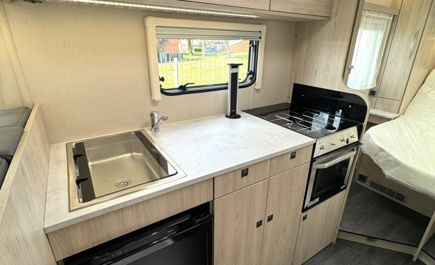 Auto-Trail Expedition C71