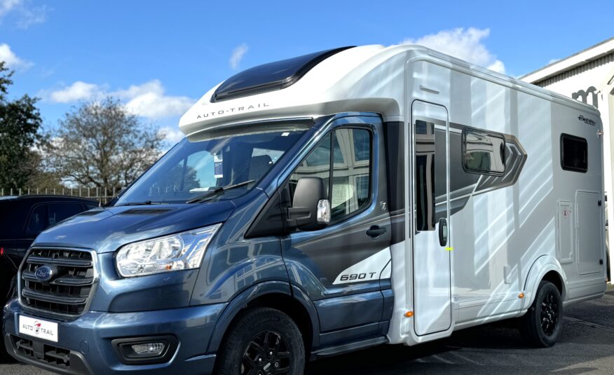 Auto-Trail Excel 690T