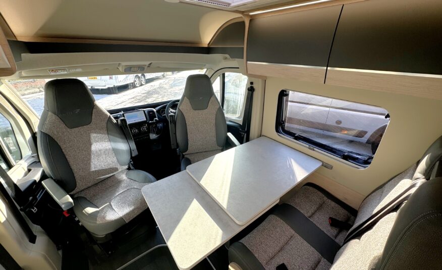 Auto-Trail Expedition 67 Flex